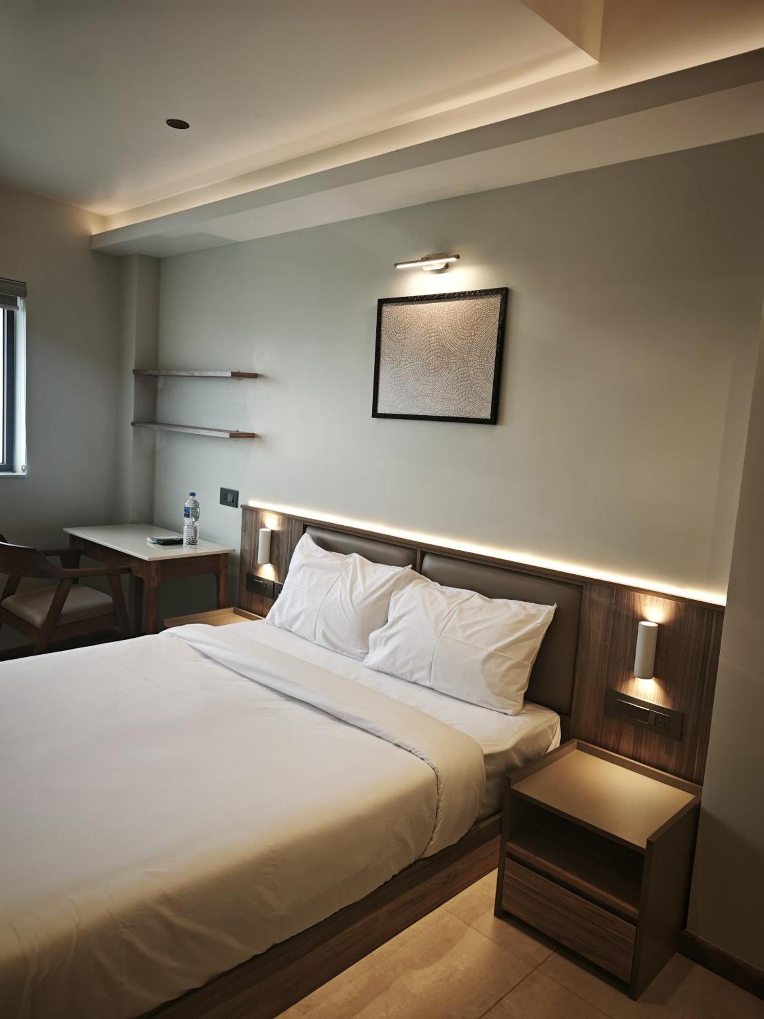 Alite Enclaves Fully Furnished Apartments Thrissur 外观 照片
